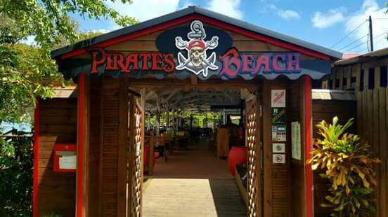Pirates Beach-restaurant-sainte anne-martinique