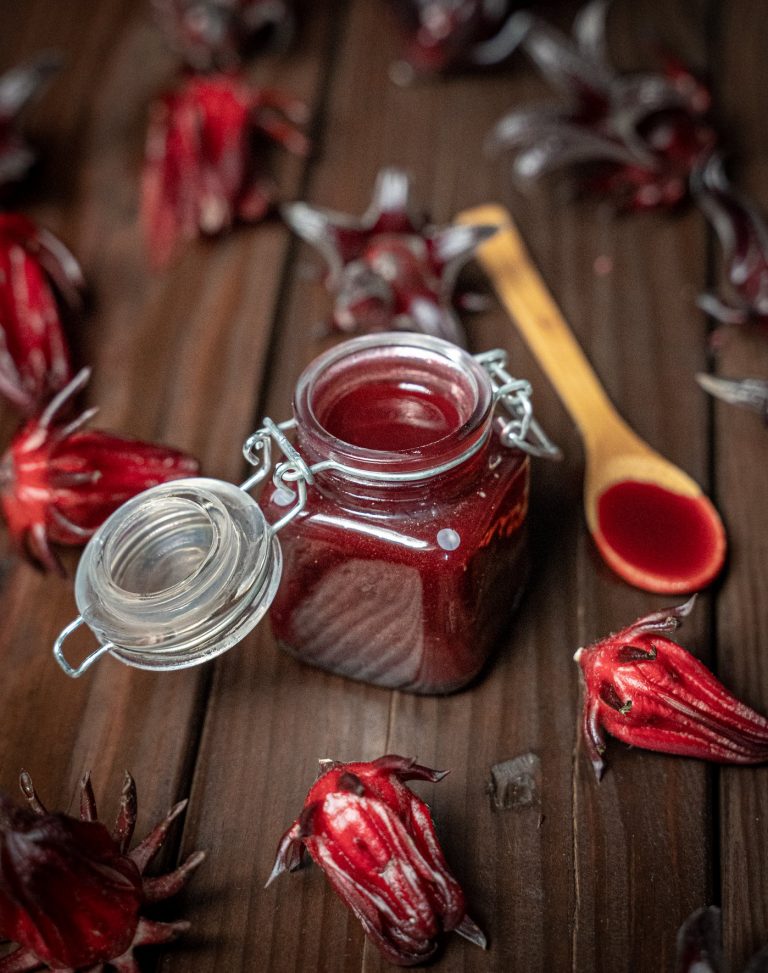 Sauce groseilles péyi (chef Nathanaël Ducteil) • Belle Martinique