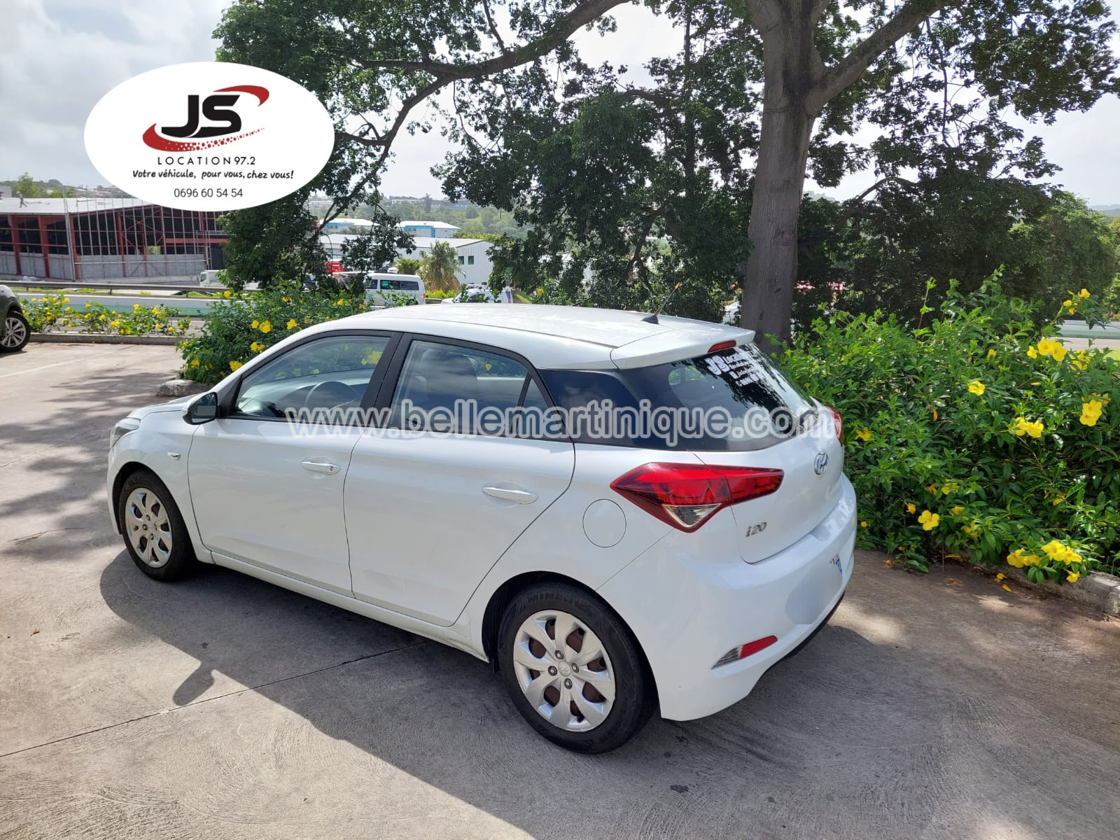 Hyundai JS LOCATION 97.2-Location de voiture-Martinique-Caraïbes