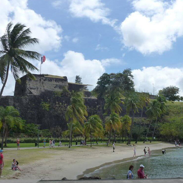 plage-de-la-francaise-fort-de-france