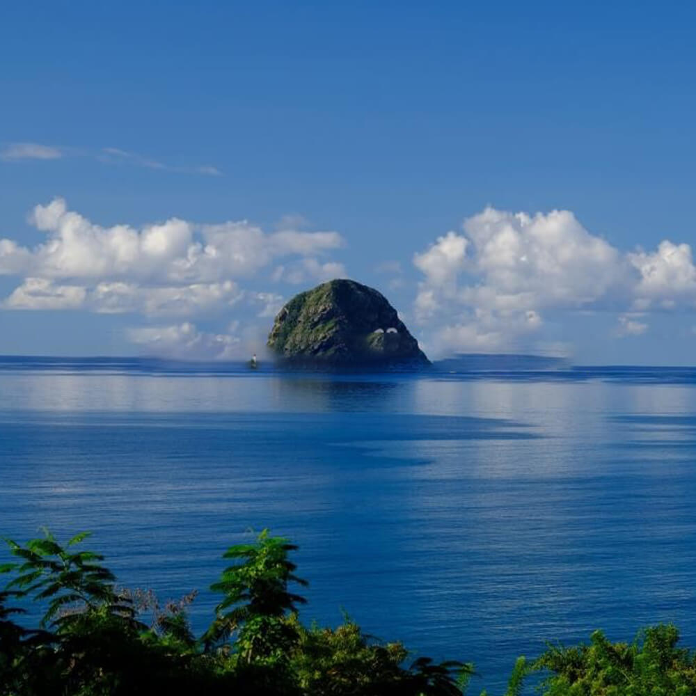 rocher-du-diamant-martinique