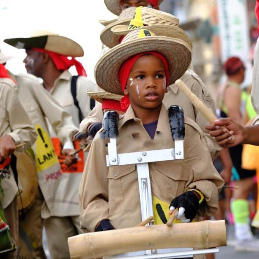 parade-martinique-caraibe